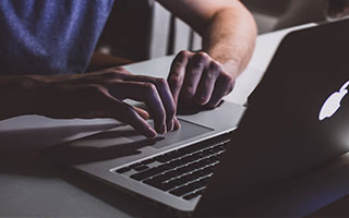 德甲：汉诺威1-4败给门兴，守门员多次救险依旧难挡败局，汉诺威门将